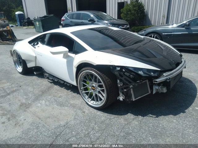 2016 Lamborghini Huracan, VIN: ZHWUC1ZF9GLA04055