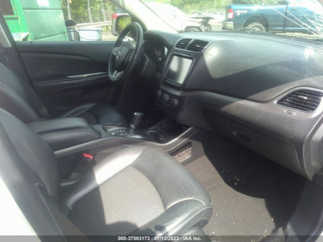 3C4PDCGG1JT268373 Dodge Journey Crossroad
