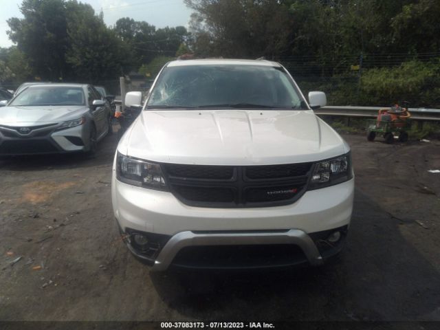 3C4PDCGG1JT268373 Dodge Journey Crossroad