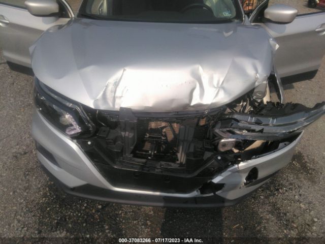 JN1BJ1AW0NW480885 Nissan Rogue Sport S