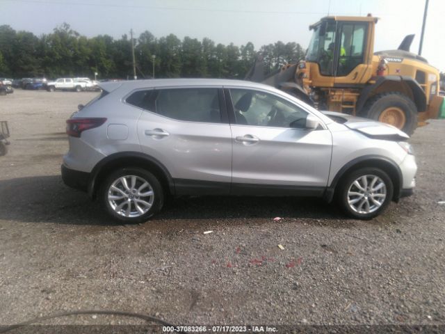 JN1BJ1AW0NW480885 Nissan Rogue Sport S