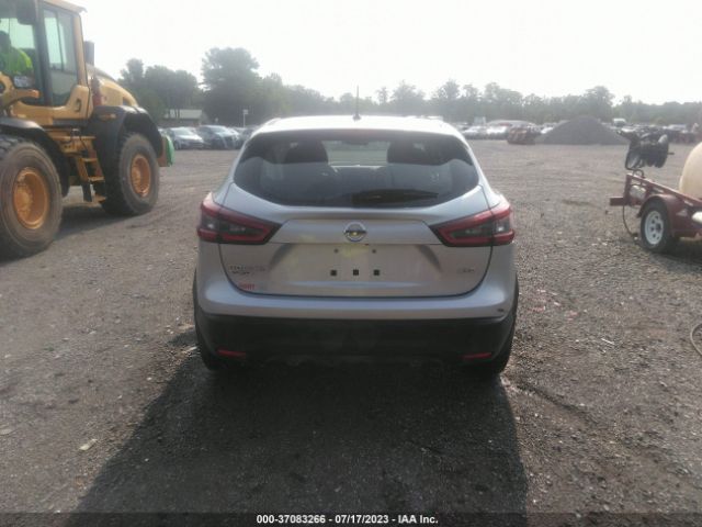 JN1BJ1AW0NW480885 Nissan Rogue Sport S