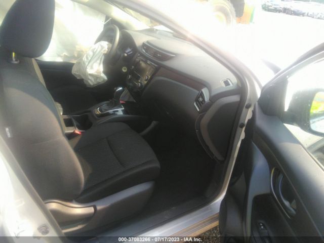 JN1BJ1AW0NW480885 Nissan Rogue Sport S