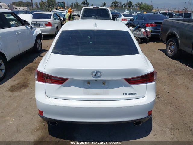 Lexus IS 250 2014 JTHBF1D20E5041178 Image 17
