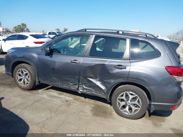 JF2SKAJC9LH418226 Subaru Forester Premium