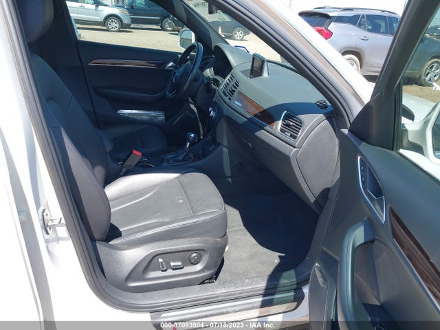 WA1GCCFS3HR006506 Audi Q3 Prestige