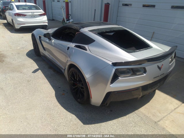 2018 Chevrolet Corvette, VIN: 1G1YS2D69J5600729