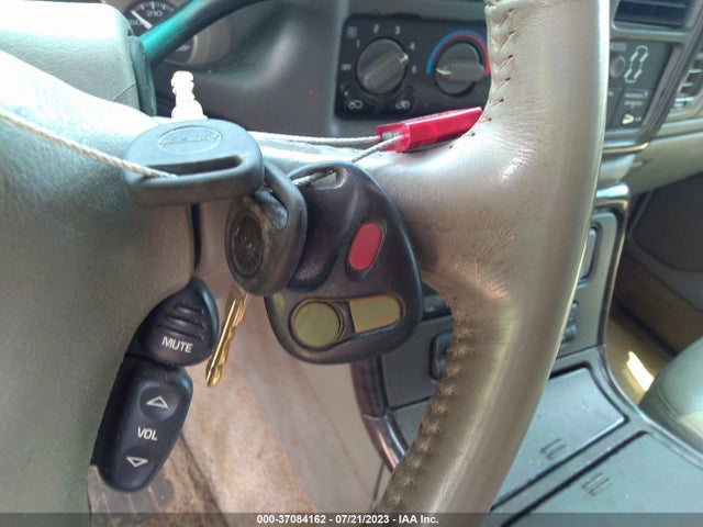 2002 GMC SIERRA 1500 DENALI VIN: 2GTFK69U421306395