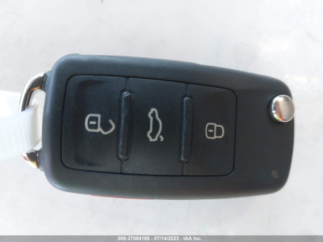 3VWDB7AJ2JM255921 Volkswagen Jetta 1.4t