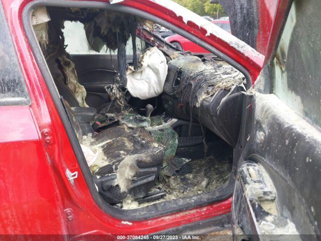 3C4NJDAB5KT787544 Jeep Compass Sport
