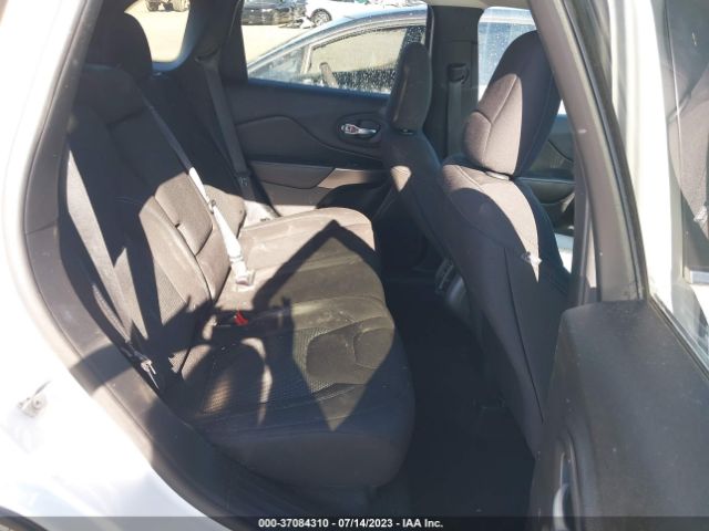 1C4PJLCB0KD455839 Jeep Cherokee Latitude