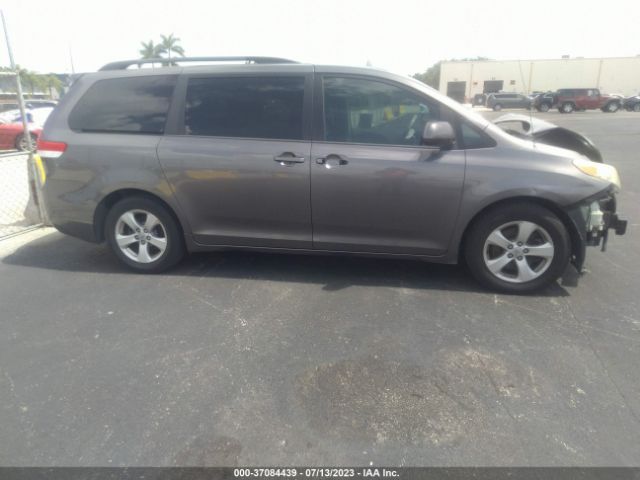 5TDKK3DC9ES433880 Toyota SIENNA LE