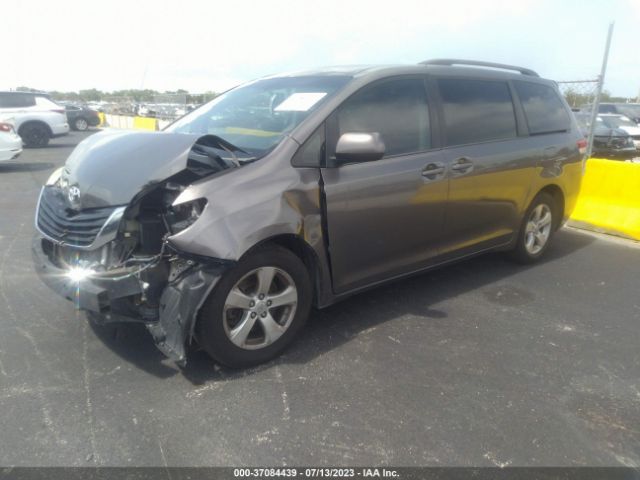 5TDKK3DC9ES433880 Toyota SIENNA LE