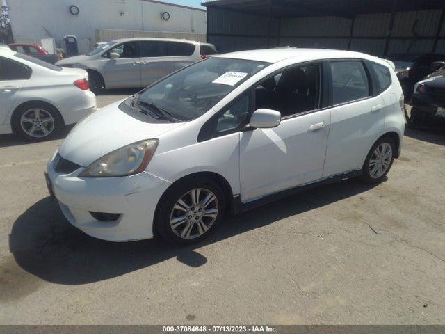 2010 HONDA FIT SPORT VIN: JHMGE8H41AC031147