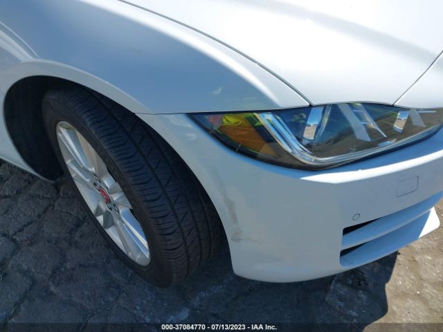 SAJAD4BG4HA961945 Jaguar Xe 25t Premium