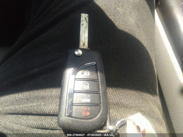 Toyota CAMRY LE 2021 4T1C11AK4MU496057 Image 3
