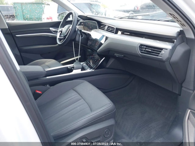 WA1LAAGE7PB003441 Audi E-tron Premium Plus