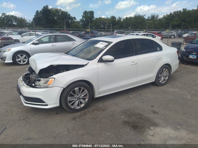3VWD17AJ4FM323971 Volkswagen Jetta Sedan 1.8t Se W/connectivity