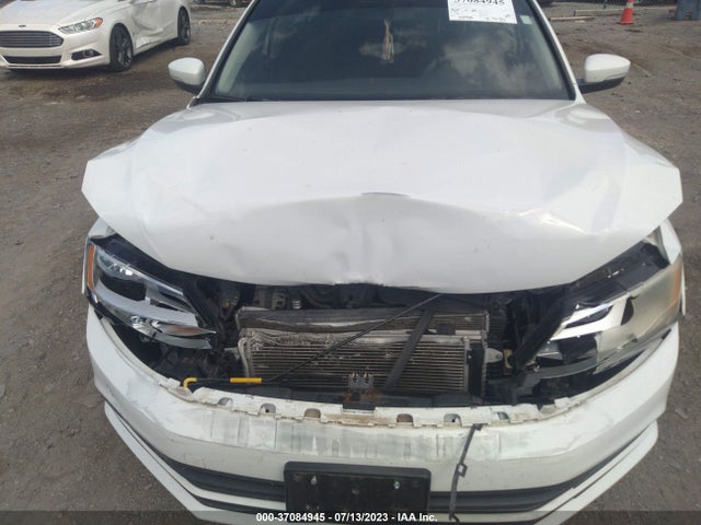 3VWD17AJ4FM323971 Volkswagen Jetta Sedan 1.8t Se W/connectivity