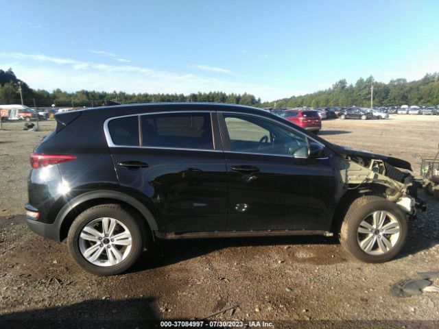 KNDPMCAC1H7163899 KIA Sportage Lx