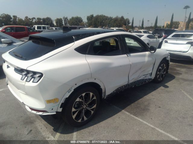 3FMTK3SU7NMA02319 Ford Mustang Mach-e Premium