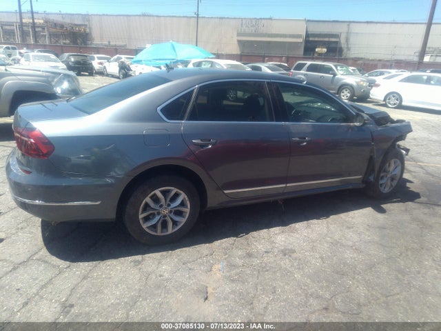 1VWAT7A37HC024347 Volkswagen Passat 1.8t S