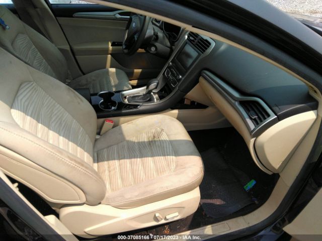 1FA6P0H77G5110800 Ford FUSION SE
