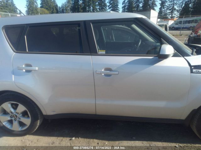 KNDJN2A28K7695162 KIA Soul Base