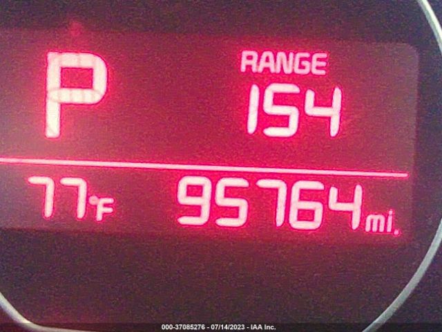 KNDJN2A28K7695162 KIA Soul Base