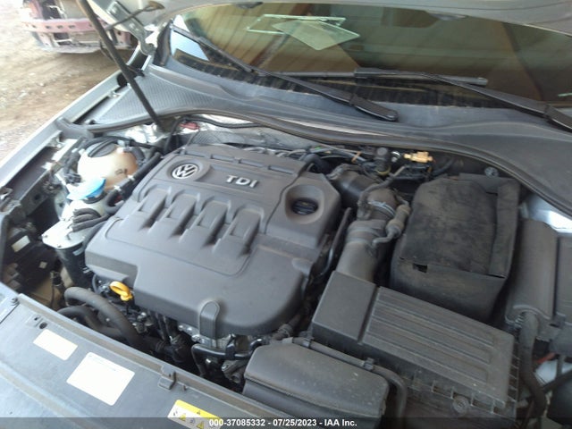 1VWBV7A33FC016094 Volkswagen Passat 2.0l Tdi Se W/sunroof