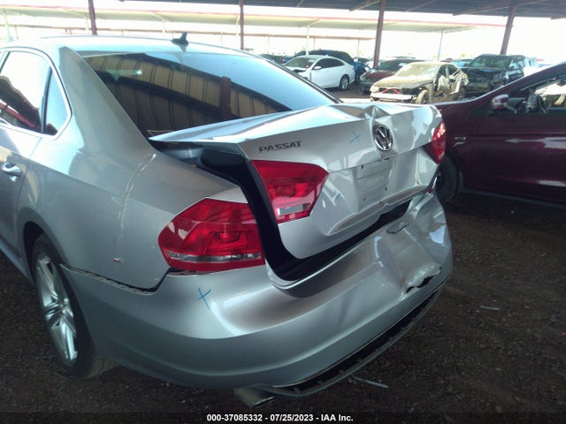 1VWBV7A33FC016094 Volkswagen Passat 2.0l Tdi Se W/sunroof