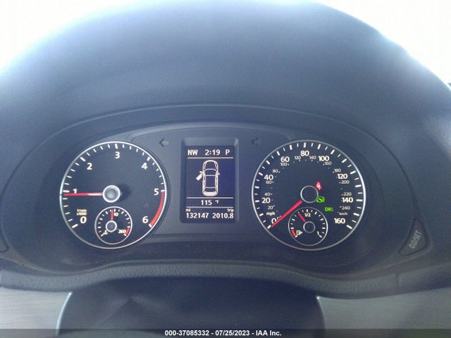 1VWBV7A33FC016094 Volkswagen Passat 2.0l Tdi Se W/sunroof