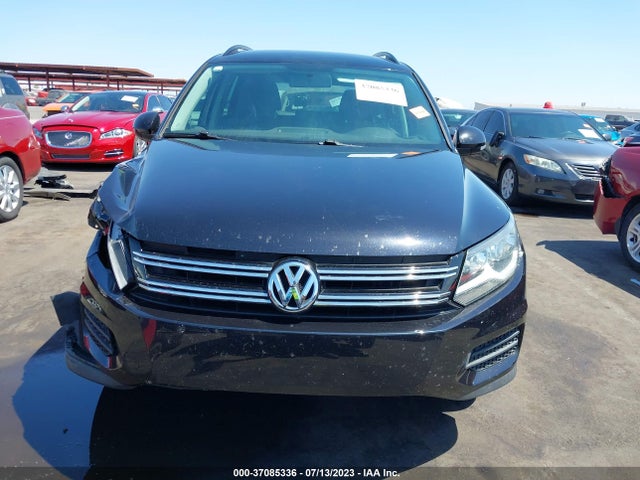 WVGAV7AXXFW614307 Volkswagen TIGUAN S