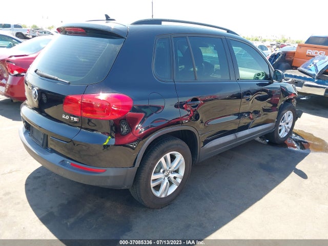 WVGAV7AXXFW614307 Volkswagen TIGUAN S