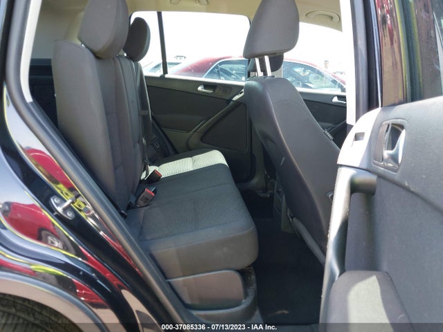 WVGAV7AXXFW614307 Volkswagen TIGUAN S