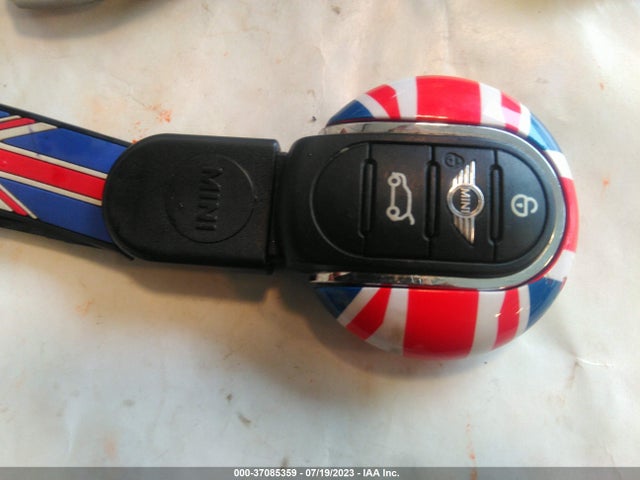 2018 Mini Cooper, VIN: WMWXP7C5XJ2A49125