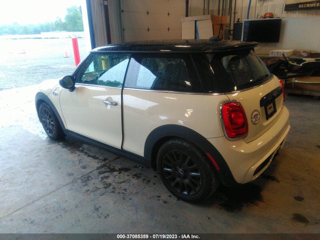 2018 Mini Cooper, VIN: WMWXP7C5XJ2A49125