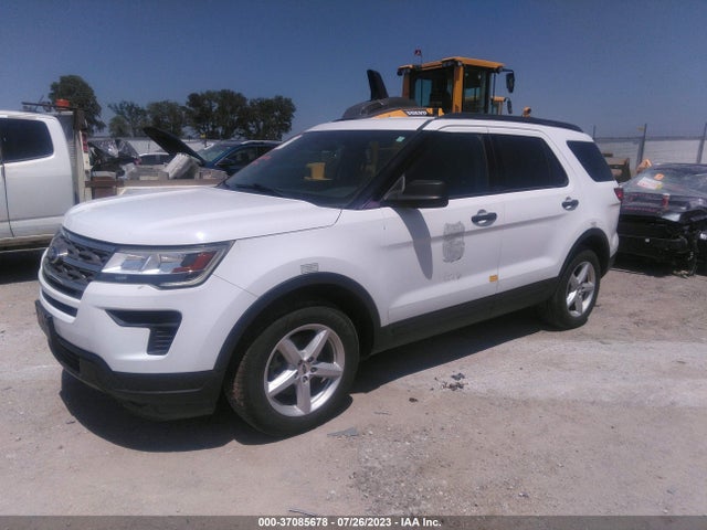 Ford Explorer Base 2018 1FM5K8B8XJGA91834 Image 2