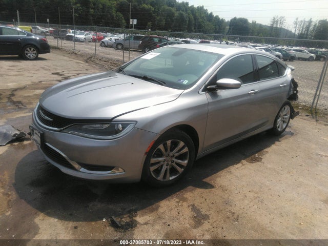 Chrysler 200 Limited 2015 1C3CCCAB0FN679421 Image 2