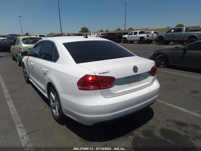 1VWAT7A3XFC109163 Volkswagen Passat 1.8t Limited Edition