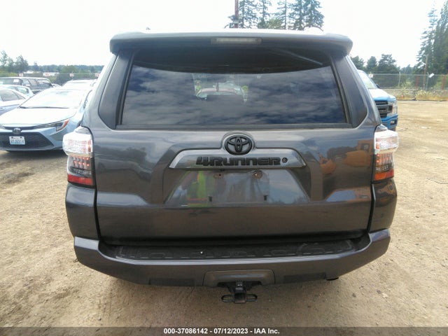 Toyota 4RUNNER SR5 2018 JTEBU5JR9J5526103 Image 8