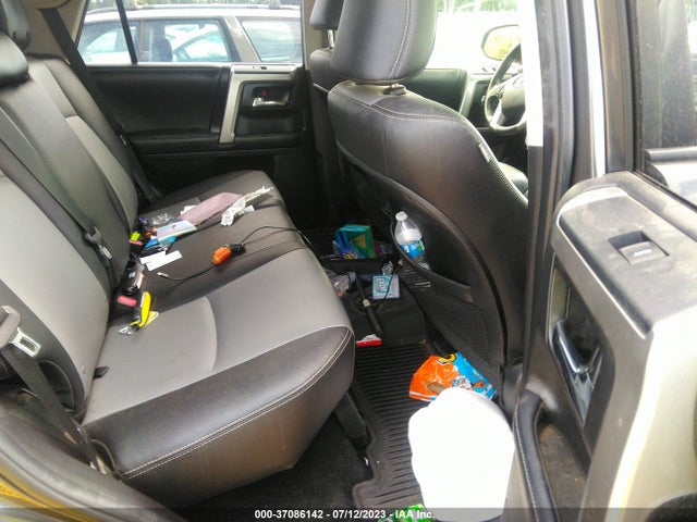 Toyota 4RUNNER SR5 2018 JTEBU5JR9J5526103 Image 14