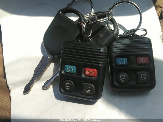 2009 FORD FOCUS SE VIN: 1FAHP35N89W198248