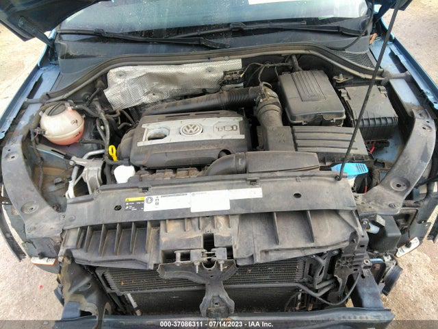 WVGAV7AX8HK009938 Volkswagen TIGUAN