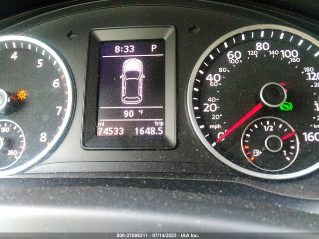 WVGAV7AX8HK009938 Volkswagen TIGUAN