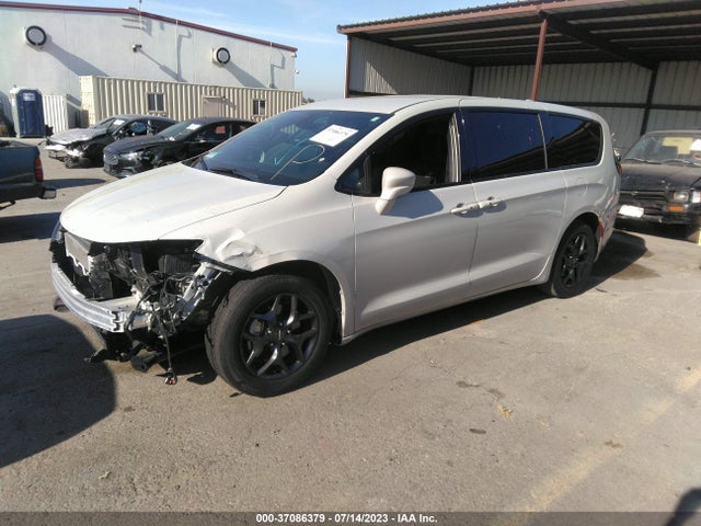 2020 CHRYSLER PACIFICA TOURING VIN: 2C4RC1FG9LR126604