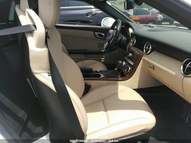 2015 Mercedes-Benz SLK-Class, VIN: WDDPK4HA3FF096621