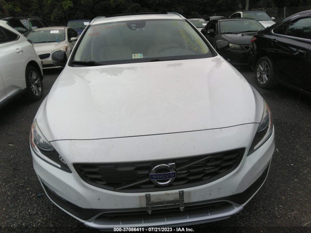 2015 Volvo V60, VIN: YV4612HK7F1001588