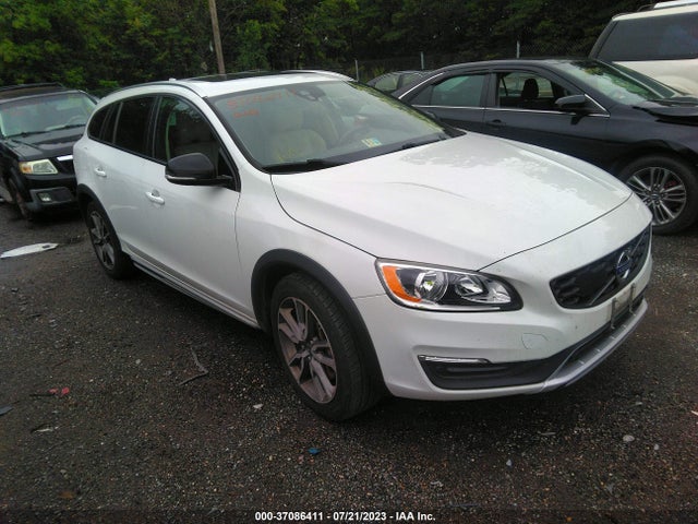 2015 Volvo V60, VIN: YV4612HK7F1001588