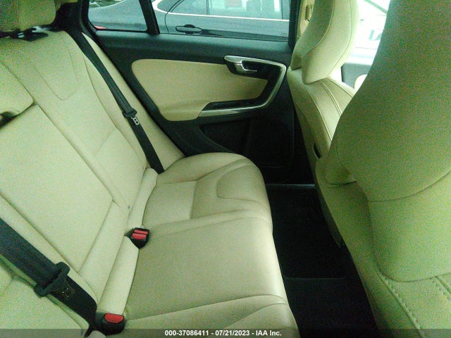 2015 Volvo V60, VIN: YV4612HK7F1001588